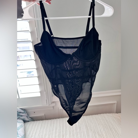 NWT Forever 21 Black Sheer Bodysuit Sz. M - Picture 3 of 5